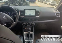Hyundai Venue 