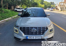 Hyundai Venue 