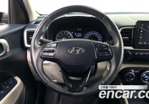 Hyundai Venue 