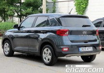 Hyundai Venue 