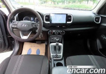 Hyundai Venue 