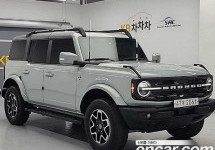 Ford Bronco 