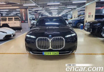 BMW 7-Series 