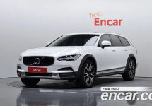 Volvo V90 