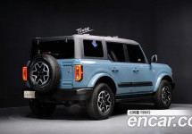 Ford Bronco 