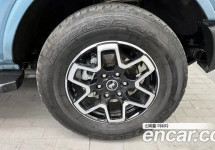 Ford Bronco 