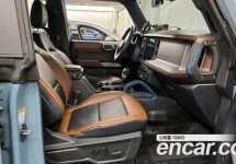 Ford Bronco 