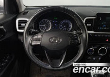 Hyundai Venue 