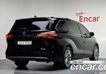 Toyota Sienna 
