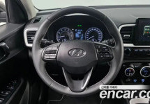 Hyundai Venue 