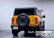 Ford Bronco 