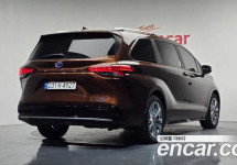 Toyota Sienna 