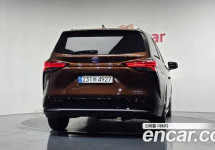 Toyota Sienna 