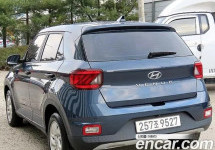 Hyundai Venue 