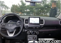 Hyundai Venue 