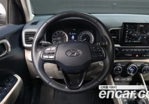Hyundai Venue 