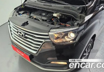 Hyundai Starex 