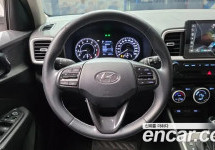Hyundai Venue 