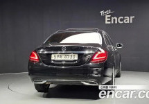 Mercedes-Benz C-Class 