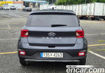 Hyundai Venue 