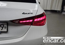 Mercedes-Benz C-Class 