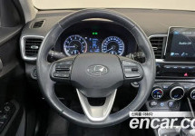 Hyundai Venue 