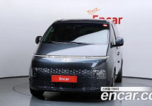 Hyundai Staria 