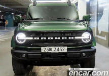 Ford Bronco 