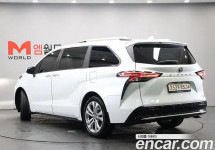 Toyota Sienna 