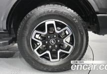 Ford Bronco 