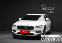 Volvo V90 
