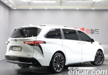Toyota Sienna 