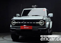 Ford Bronco 