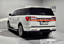Lincoln Navigator 