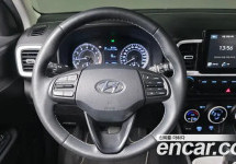 Hyundai Venue 