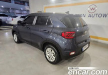 Hyundai Venue 