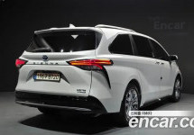 Toyota Sienna 