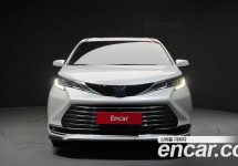 Toyota Sienna 