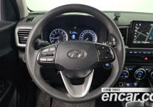 Hyundai Venue 