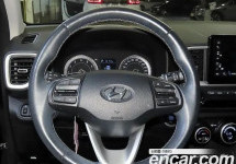 Hyundai Venue 