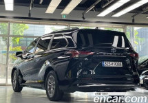 Toyota Sienna 