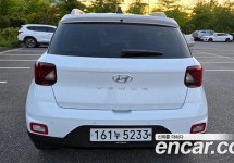 Hyundai Venue 