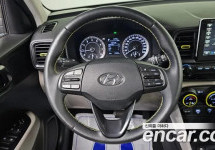 Hyundai Venue 
