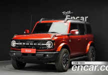 Ford Bronco 