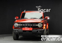 Ford Bronco 