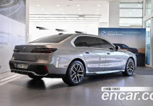 Bmw 7-Series 