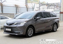 Toyota Sienna 