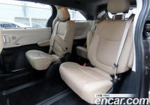 Toyota Sienna 