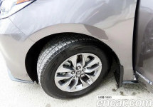 Toyota Sienna 