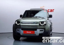 Land Rover Defender 